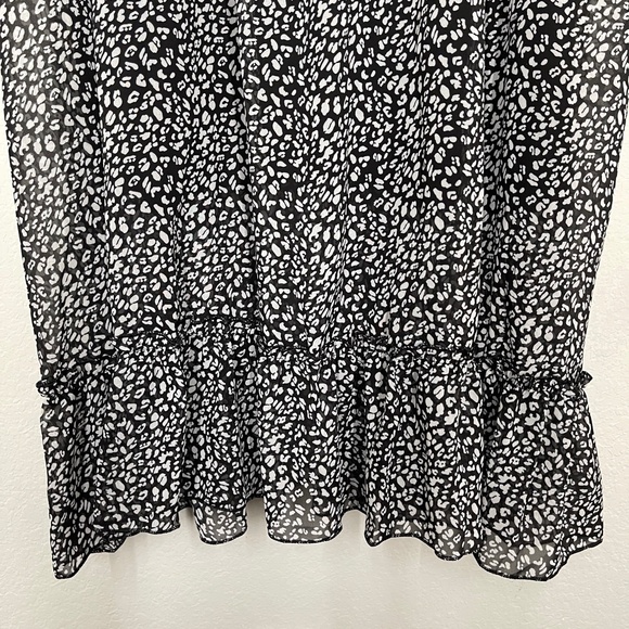 Leopard Print Midi Dress Womens L Lined V Neck Ruffles Short Sleeve - Picture 4 of 14